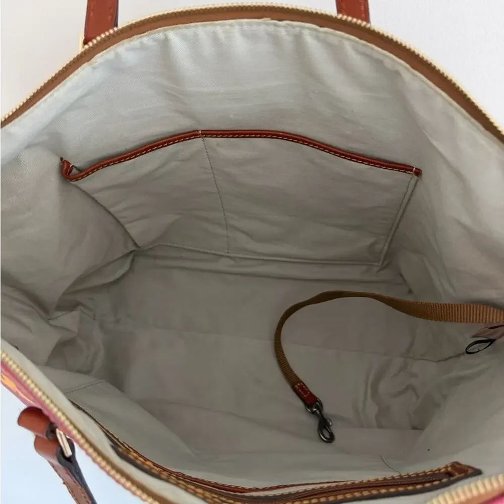 Dooney and Bourke University of Minnesota tote Collegiate Colection